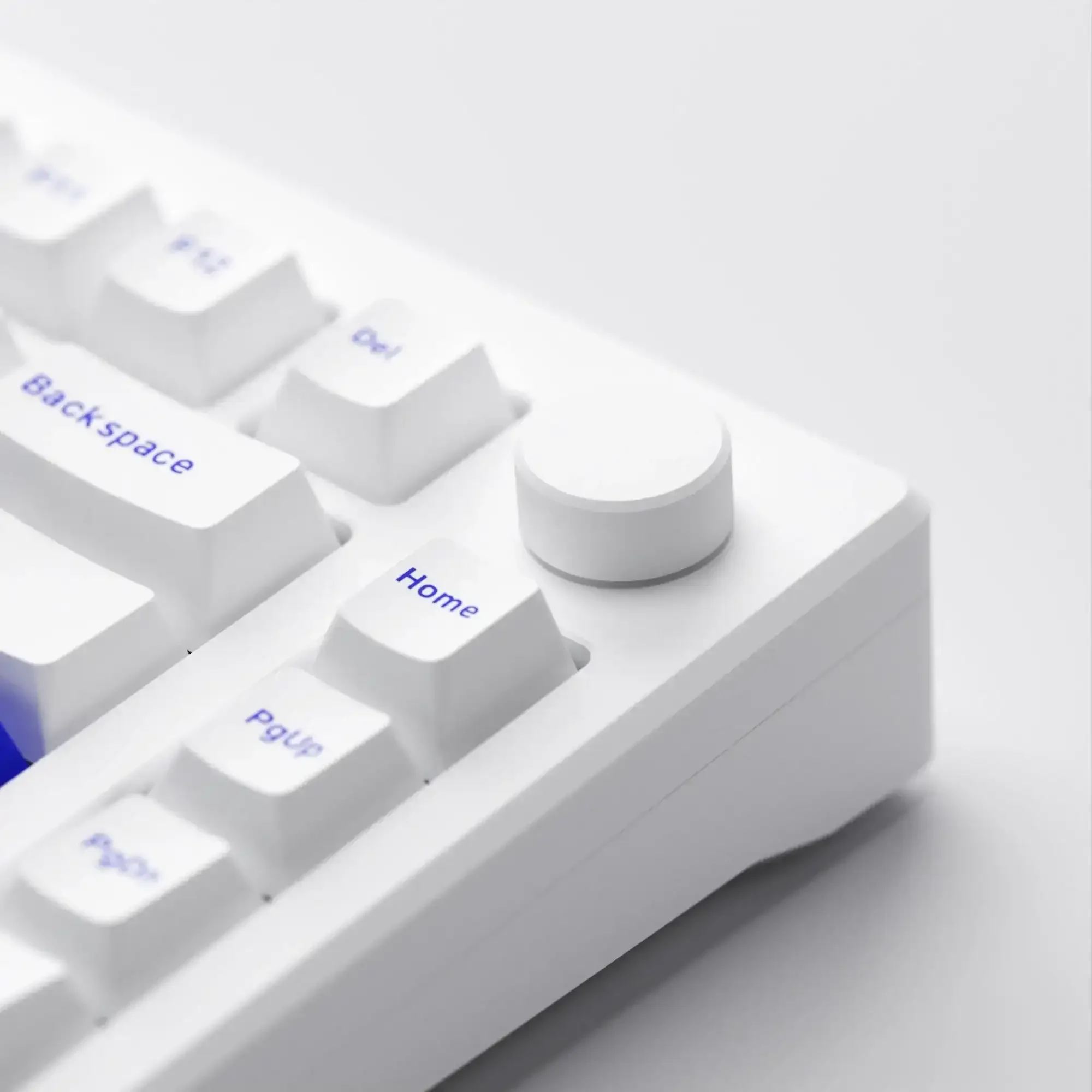 Akko - MOD 007B PC Blue on White Wireless Mechanical Keyboard - Image 7