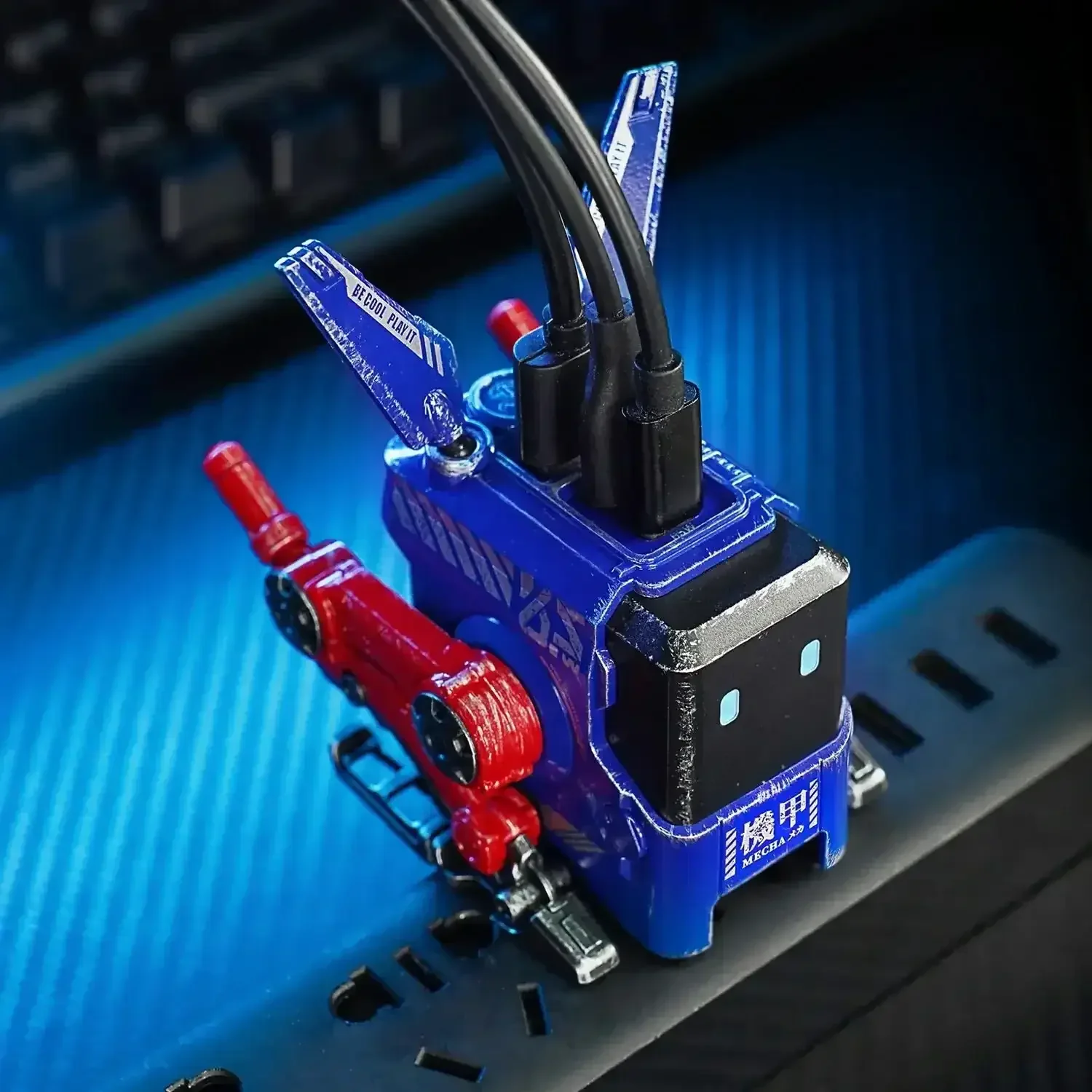 GravaStar - Alpha65 GaN 65W War Damaged Blaze Blue Wall Charger - Ładowarka - Image 8