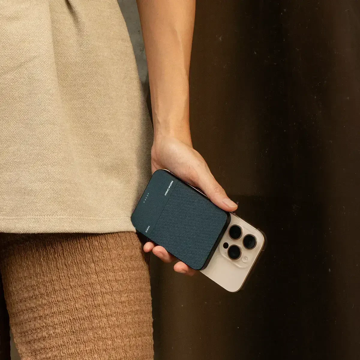 Native Union - (Re)Classic Power Bank with MagSafe Wireless Charging - Powerbank z ładowaniem MagSafe - Image 15