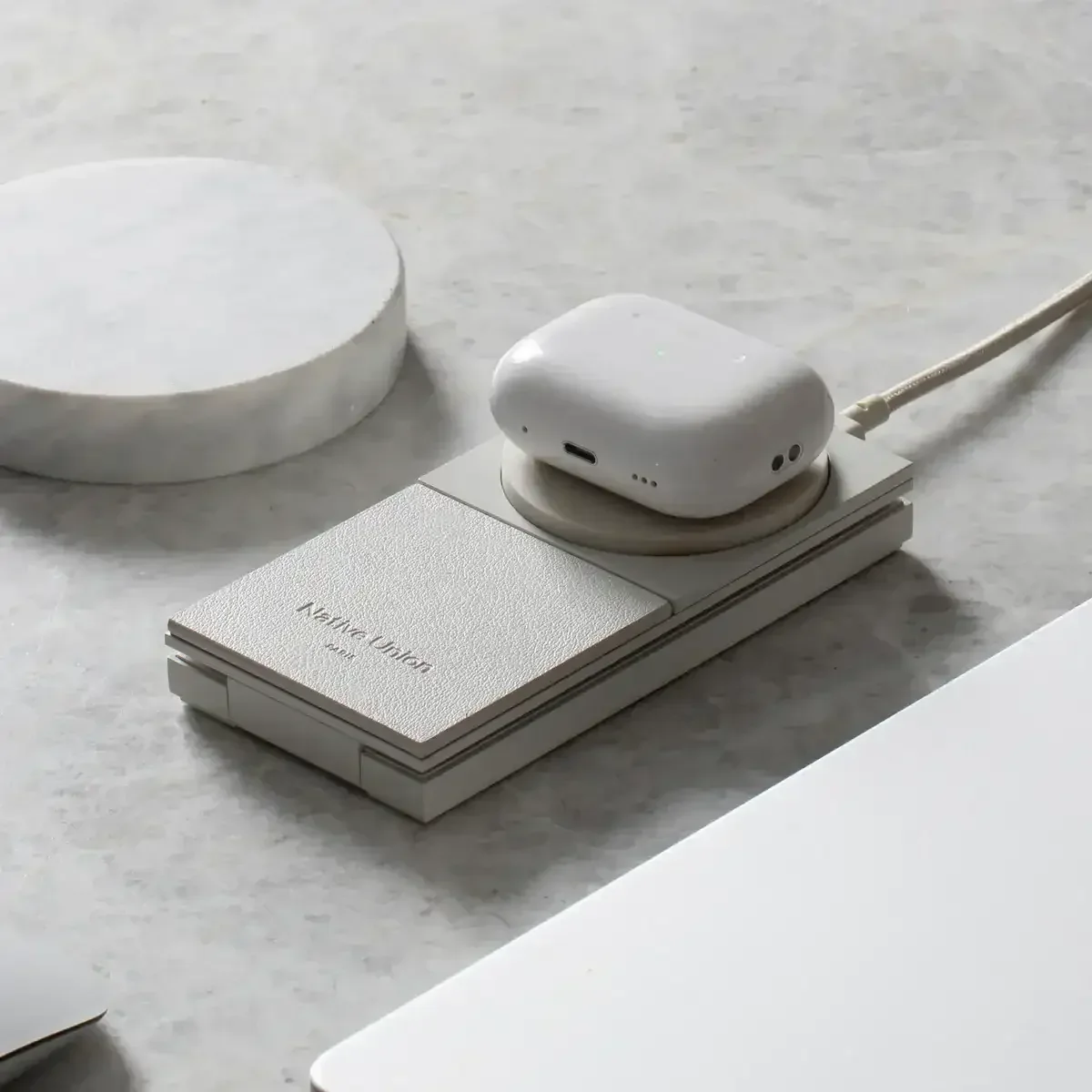 Native Union - Rise 2-in-1 Magnetic Wireless Charger - Magnetyczna Ładowarka Bezprzewodowa - Image 11