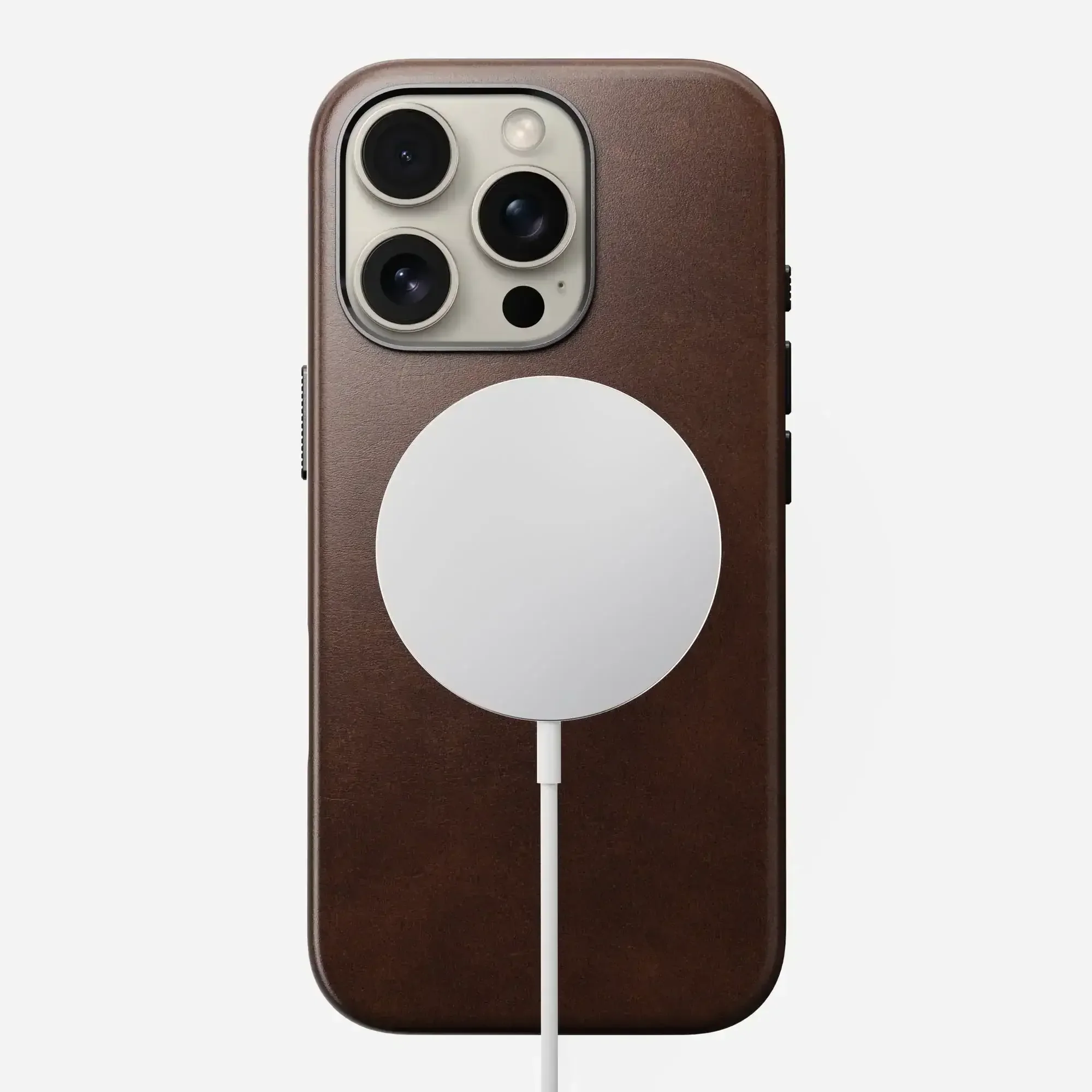 Nomad – Traditional Leather Case for iPhone 16 Pro / Pro Max with MagSafe - Skórzane Etui na iPhone z MagSafe - Image 3
