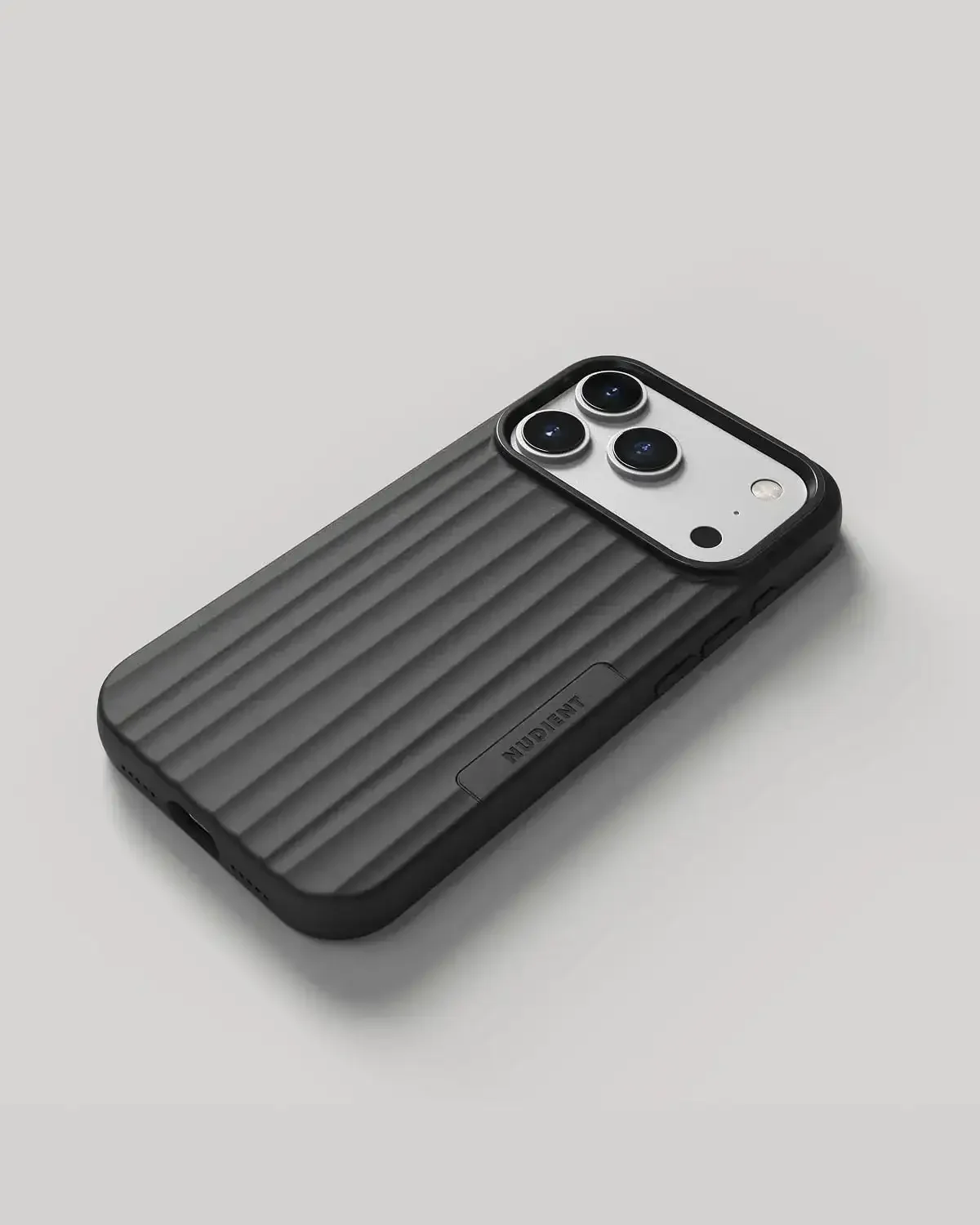 Nudient - Bold Case for iPhone 17 / Air / Pro / Pro Max - Etui z MagSafe na iPhone 17 / Air / Pro / Pro Max - Image 44