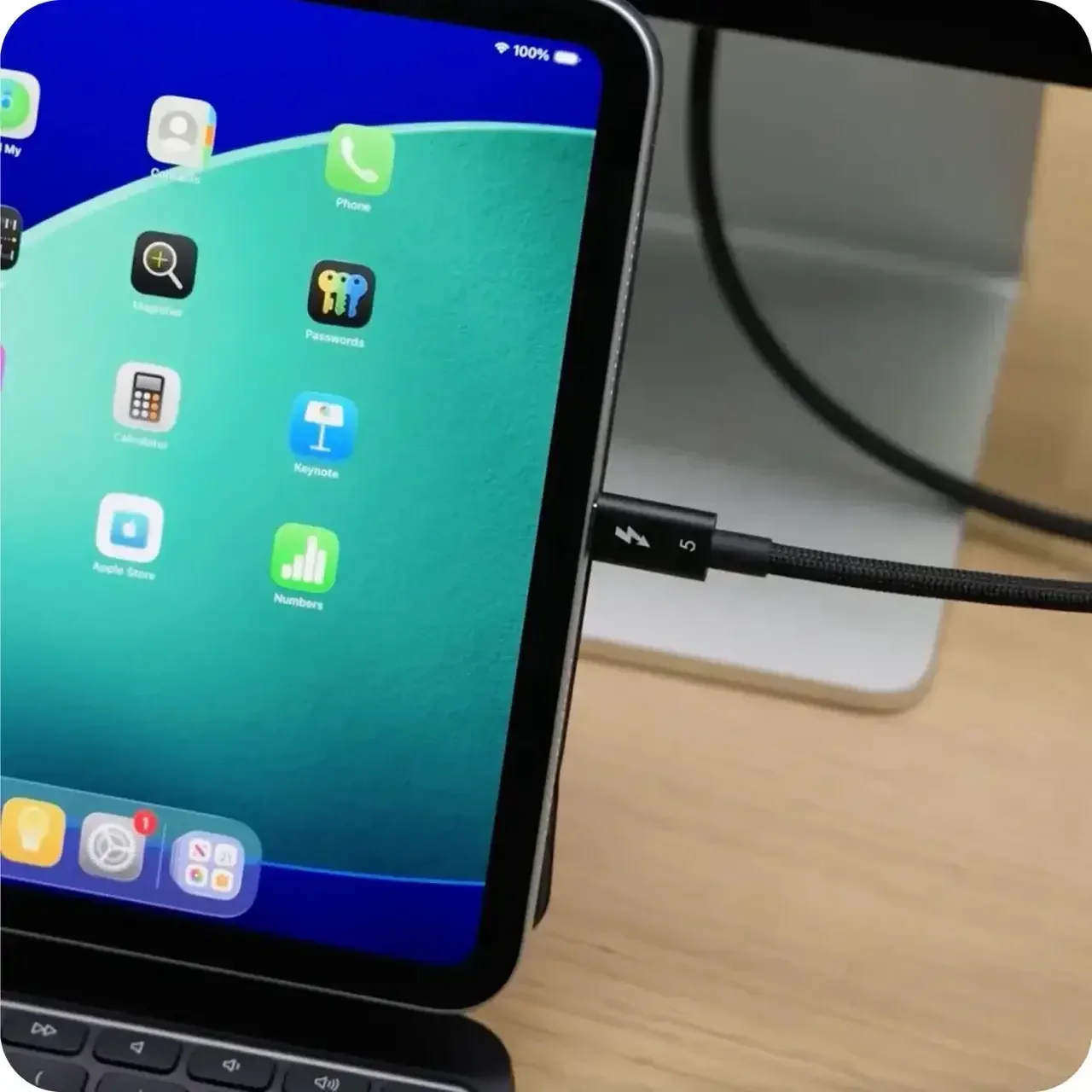 Satechi - Thunderbolt 5 Pro Cable - Kabel Thunderbolt 5 Pro - Image 3