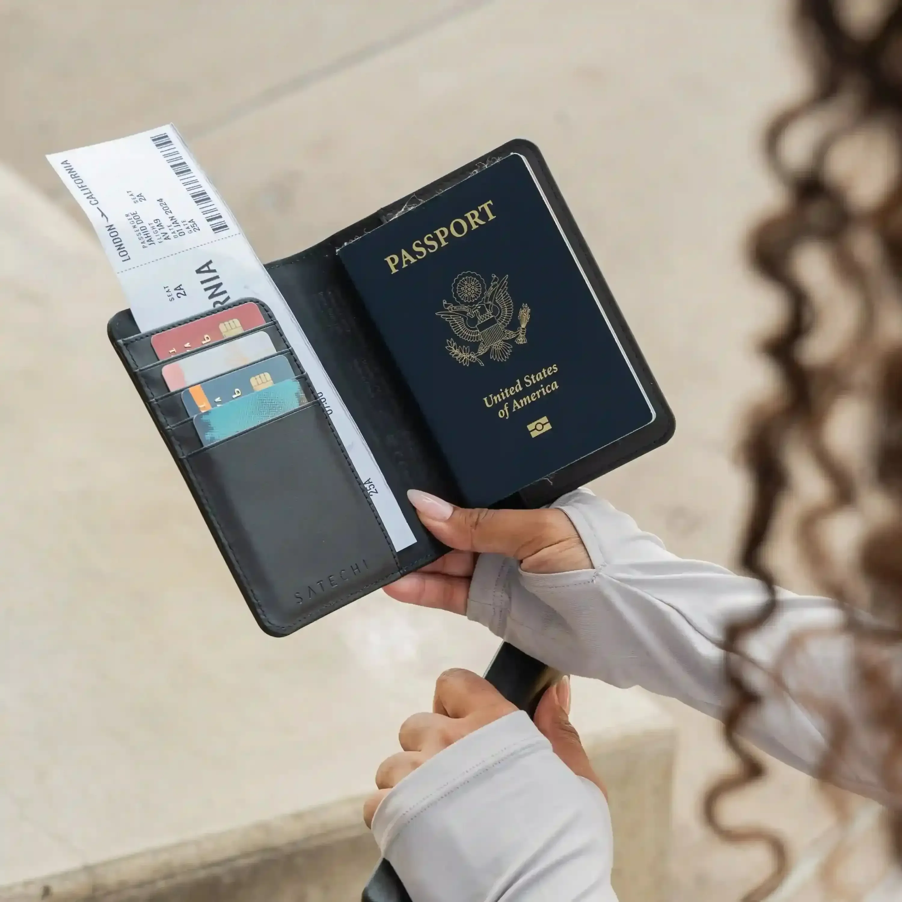 Satechi - Vegan - Leather Passport Cover with Find My - Etui na Paszport z Funkcją Śledzenia - Image 8