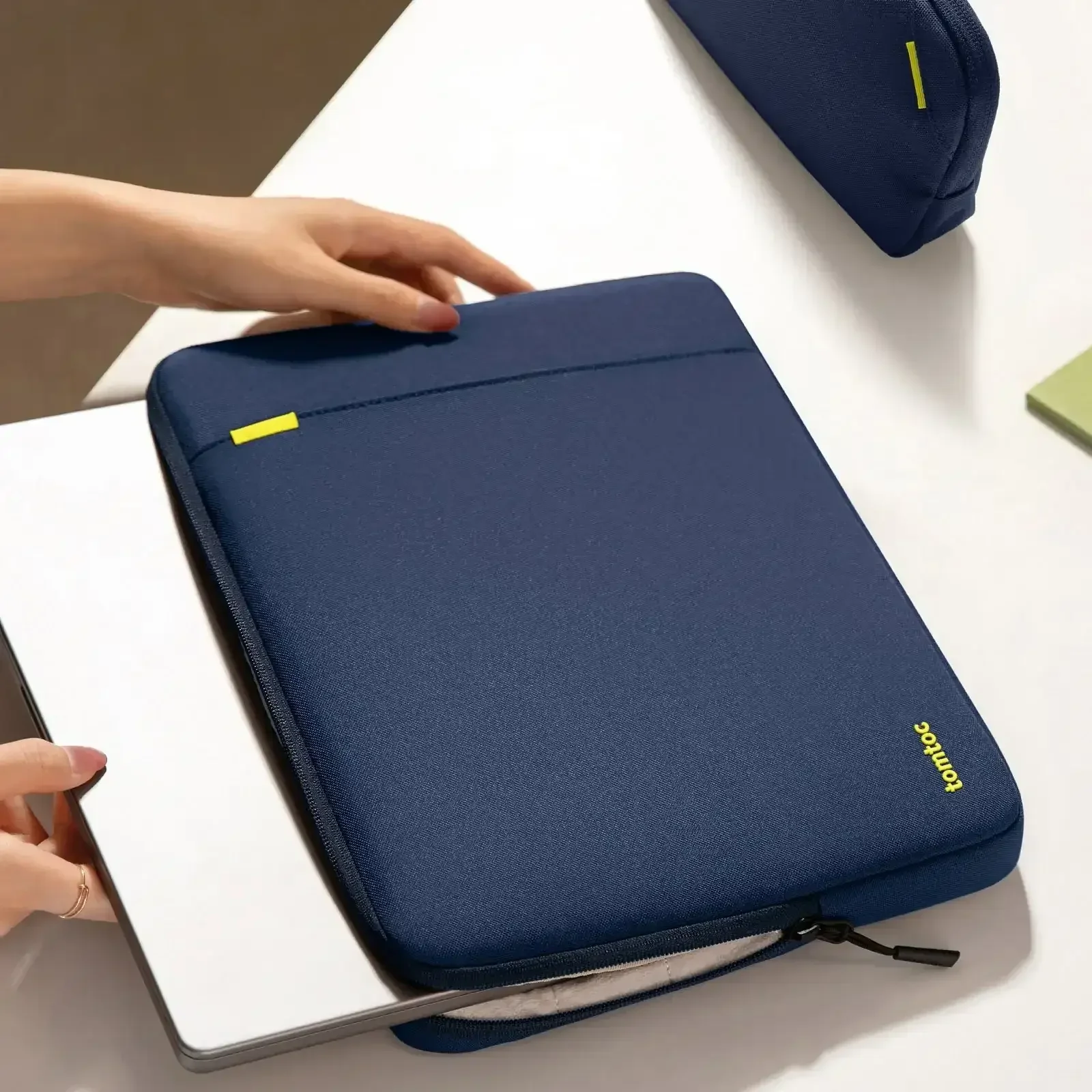 Tomtoc - Defender-A13 Laptop Sleeve Kit for 16 inch MacBook Pro - Pokrowiec na MacBooka - Image 10