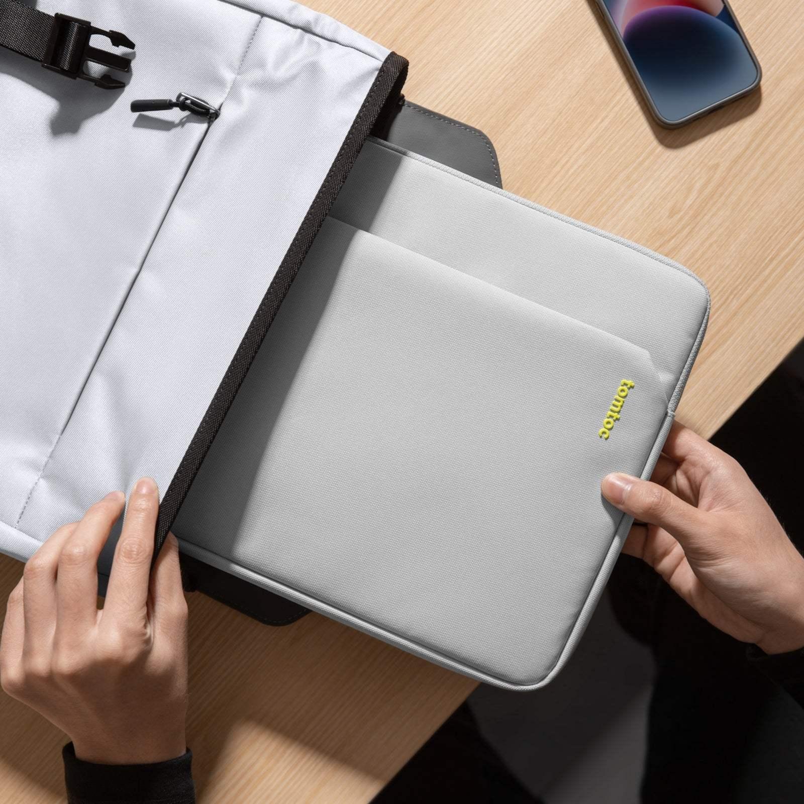 Tomtoc - Light-A18 Laptop Sleeve for 14 inch MacBook Pro - Pokrowiec na MacBooka - Image 18