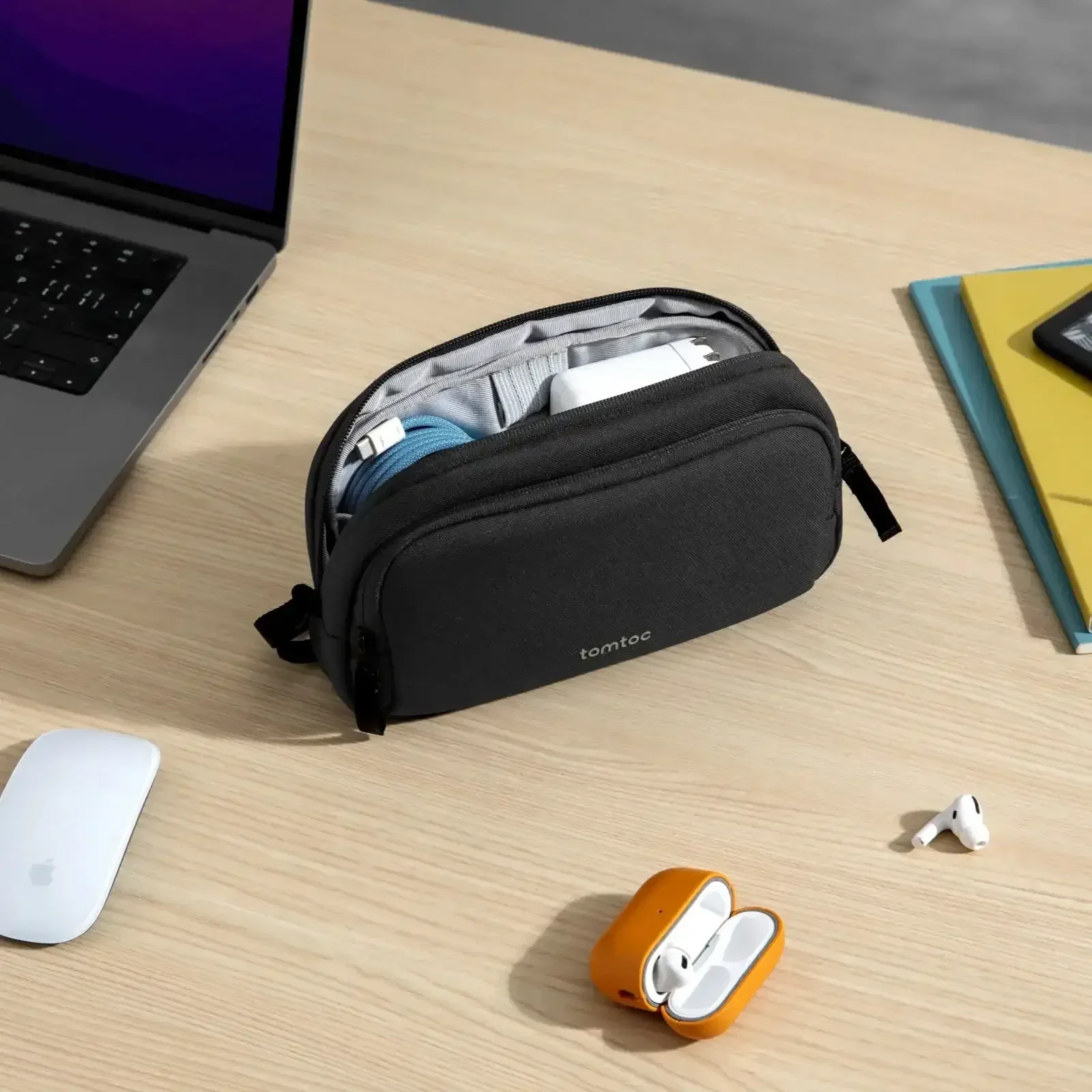 Tomtoc - Light-T12 Electronic Accessory Pouch M - Etui na Akcesoria - Image 12