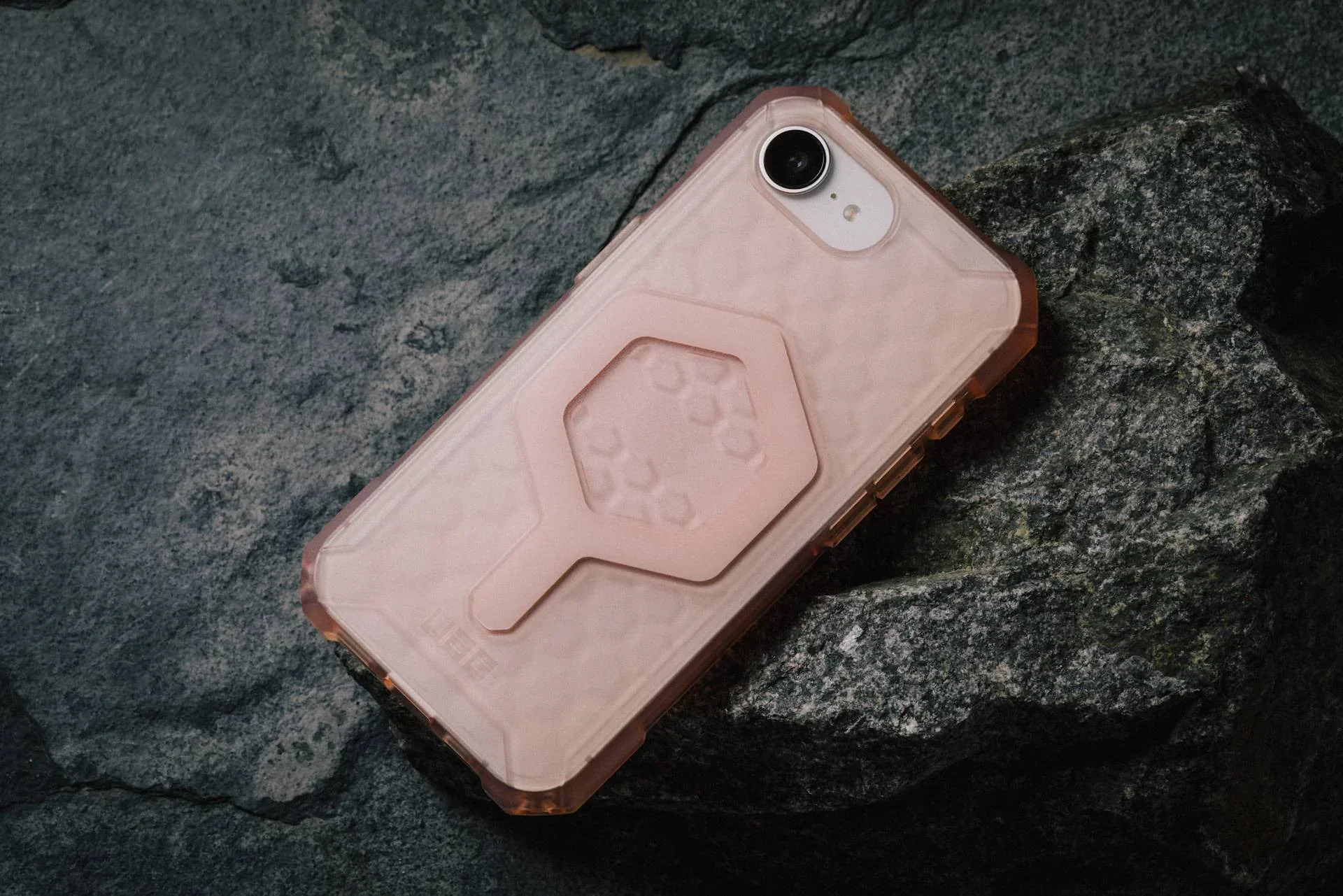 UAG - Essential Armor iPhone 16e / 17e Case - Etui do iPhone 16e / 17e - Image 5
